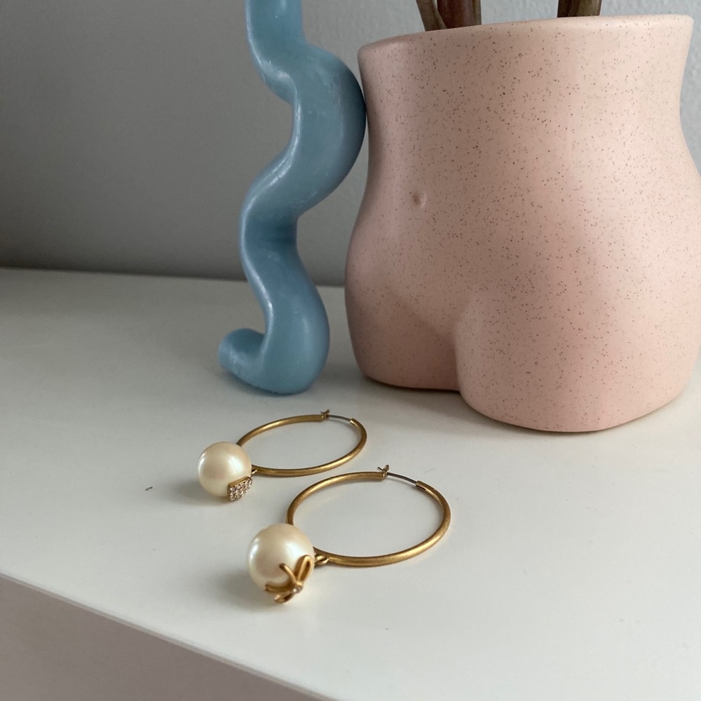 Kate Spade Mismatched Pearl Hoops!